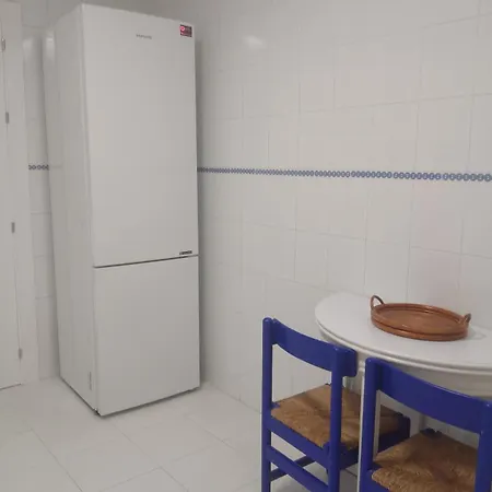 Puerto 2 & Parking Apartment